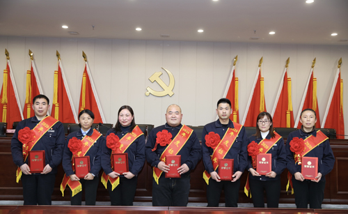 關(guān)于表彰2020年度先進(jìn)集體、先進(jìn)個(gè)人的決定