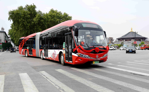 車靚，服務(wù)也靚