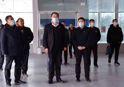 市交通運(yùn)輸局黨組書記、局長彭仁來一行元旦期間深入公交調(diào)研