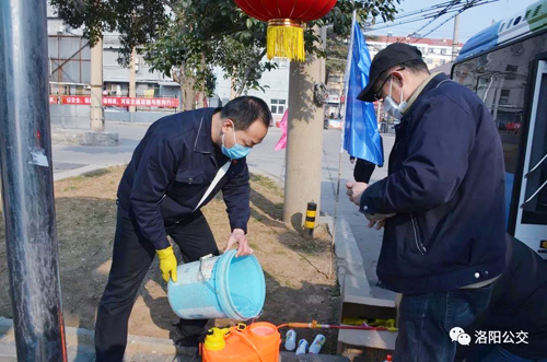 關(guān)鍵時刻，黨員挺身而出